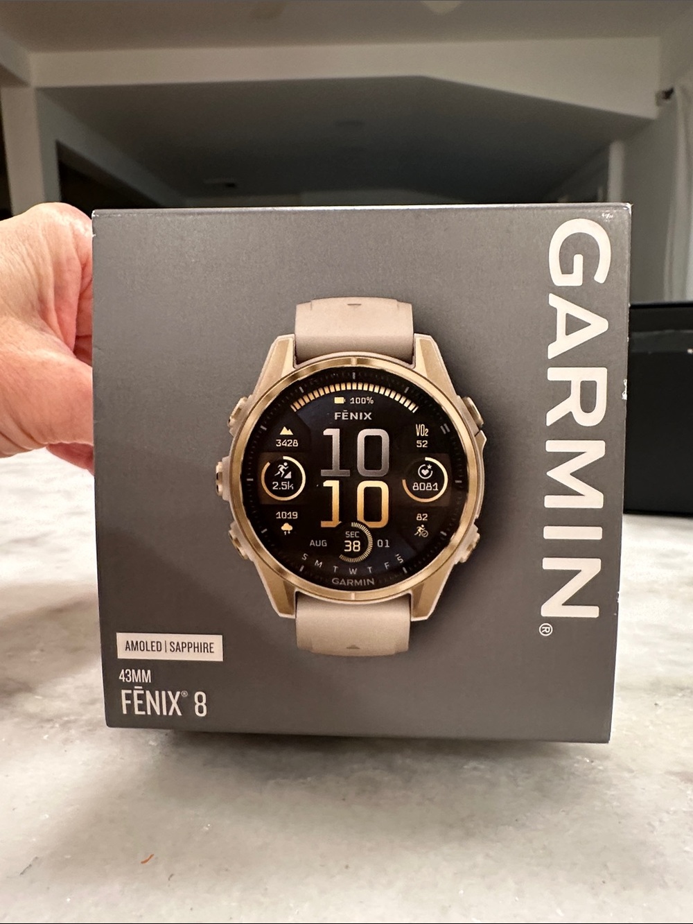 garmin Fenix 8 Smartwatch - Beige Strap, Gold Case